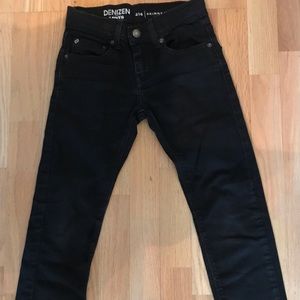 Denizen by Levi’s 216 size 8 R skinny fit jeans